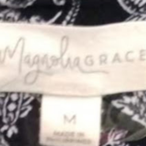 MAGNOLIA GRACE NWOT Navy & White Paisley Blouse Size M - Picture 6 of 7